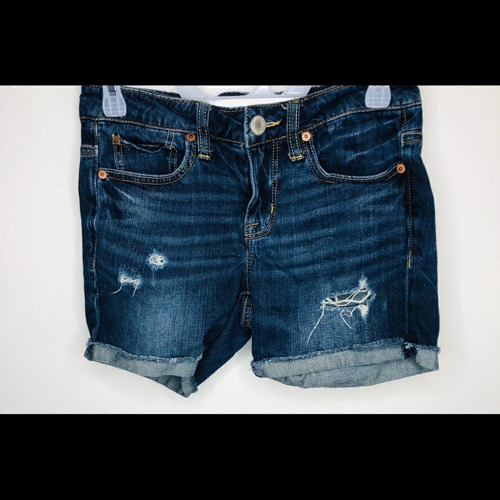 American Eagle Distressed shorts 